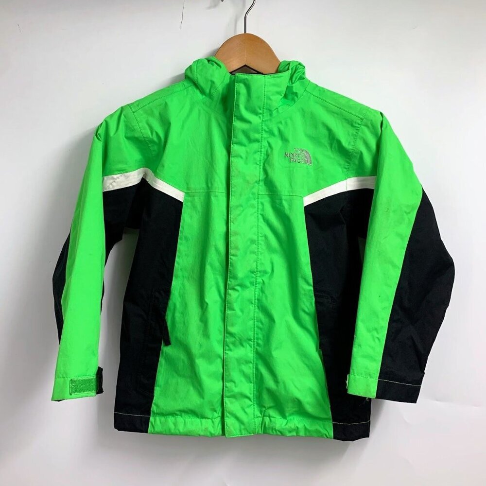 The North Face Boys' Nimbo Triclimate Colorblock Jacket in Krypton Green Size XS